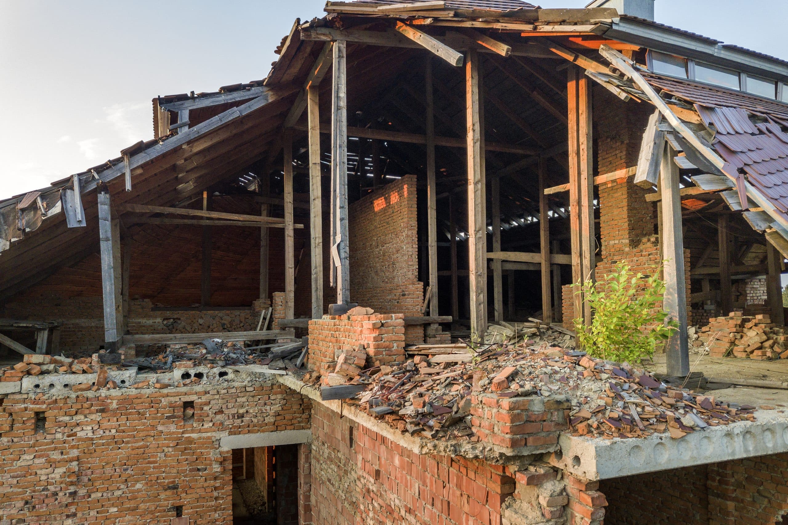 Old ruined building in New Orleans awaiting demolition decision